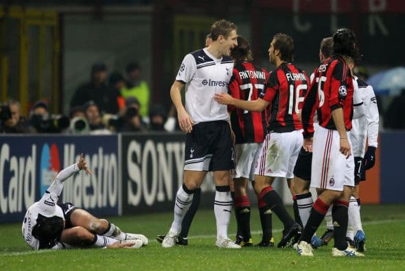 Pero lo que más se vio fue un juego ríspido por parte de ambos clubes.