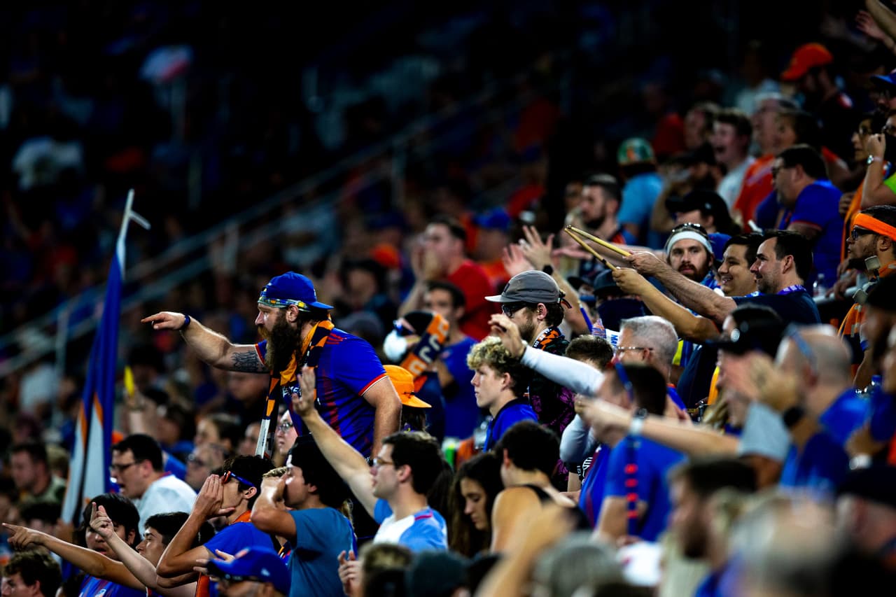 Sin embargo, más de 20 mil aficionados respaldaron al equipo del estado de Ohio.
<br>