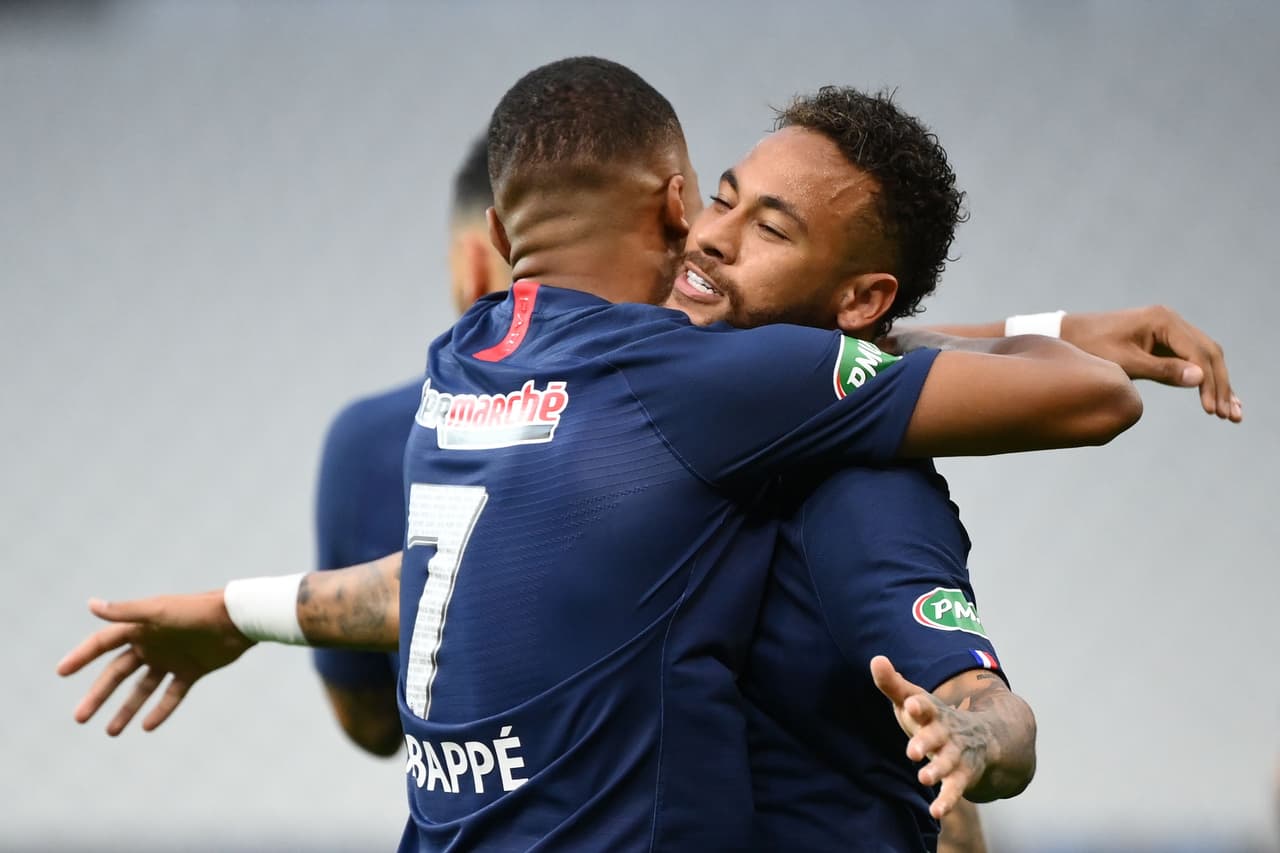 Neymar festeja con Mbappé y se burla del Leipzig: "Papá está en la Final"