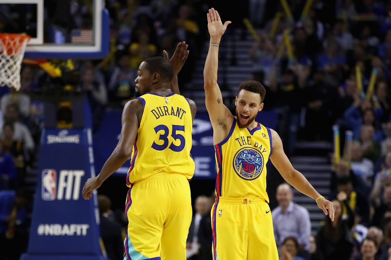 Cuidado con el campeón: Golden State amarró su boleto a Playoffs