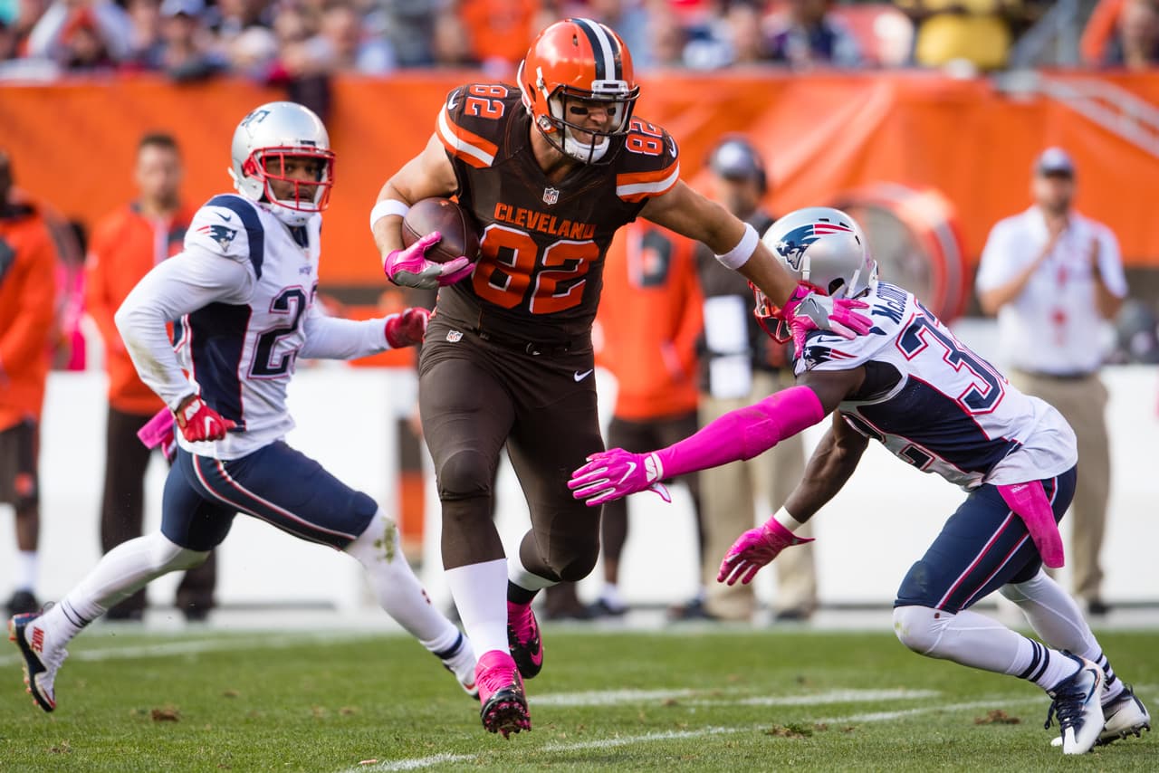 Browns vs Patriots - Semana 8 l Tras varios años siendo la sombra de la AFC, los Browns por fin parecen candidatos y buscarán demostrarlo en Foxborough ante Belichick y Brady.