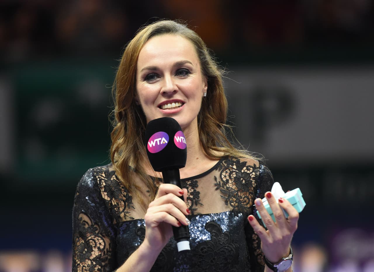La suiza Martina Hingis, figura mundial de tenis, anunció su maternidad el 30 de septiembre pasado, en su cumpleaños. La exnúmero uno se retiró en octubre del 2017.