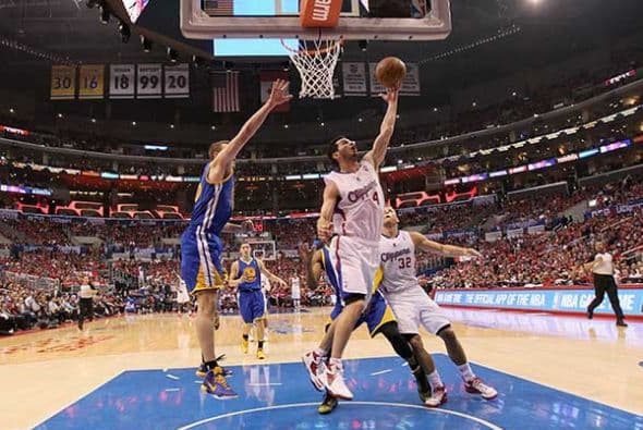 El partido quedó definido de inmediato cuando al comienzo de los primeros minutos los Clippers ya habían logrado una racha de 14-4 y ventaja de 10 puntos que ya nunca perdieron en el transcurso del juego.