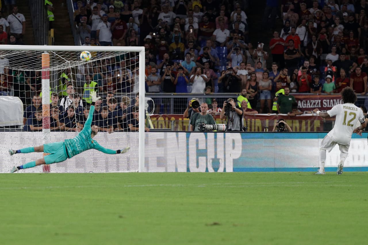 Momento en el que Marcelo falla el penal con el que perdió el Real Madrid.