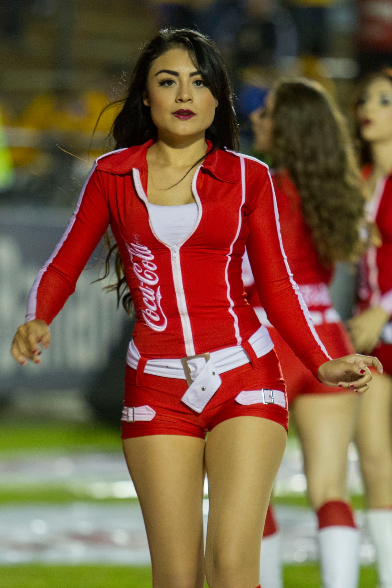 La bellas porristas en la ida de cuartos