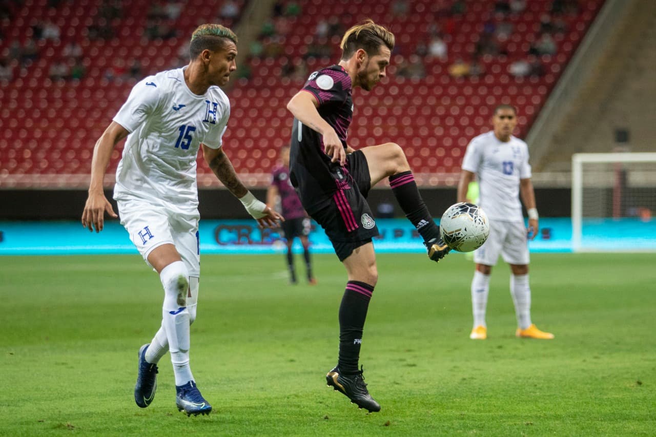México tiene que venir de atrás para empatar el partido, mandar el juego al alargue y terminar ganado el título en la tanda de penaltis. José Juan Macías fue el encargado de empatar el partido al minuto 80.