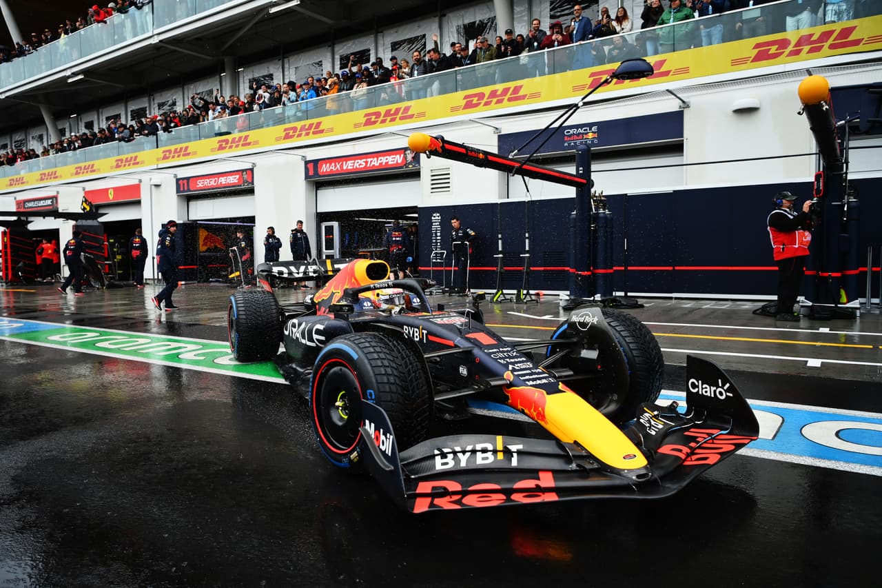 Max Verstappen saldrá en la primera posición para el Gran Premio de Canadá; 'Checo' Pérez en el lugar 13.