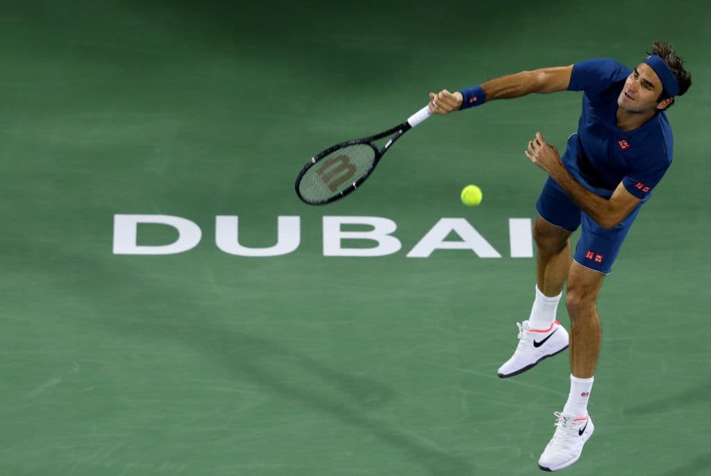 Roger Federer alcanzó su título 100 como profesional al conquistar este sábado el ATP 500 de Dubai.