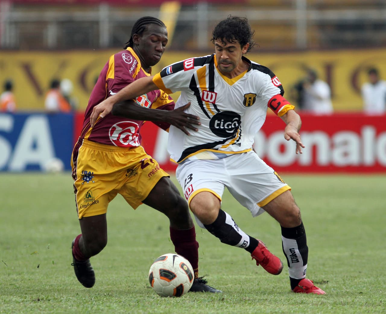 Aunque solo estuvo allí poco más de un año, fue suficiente para comenzar a llamar la atención de varios clubes en el exterior.