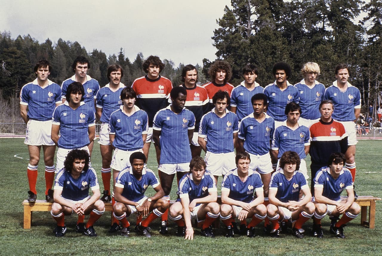 Francia estaba en el Grupo 4 junto a Inglaterra, Kuwait y Checoslovaquia y llegaba con la figura de Michel Platini con la obligación de sobresalir en el Mundial con su equipo.