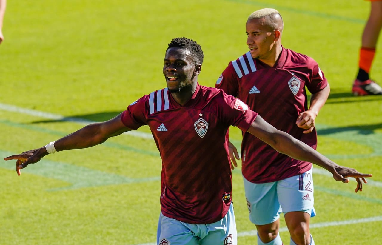 Dominique Badji fue el autor del tanto del triunfo que le permite ahora a Colorado Rapids compartir la primera posición de la Conferencia Oeste con Sporting Kansas City y Seattle Sounders.
<br>