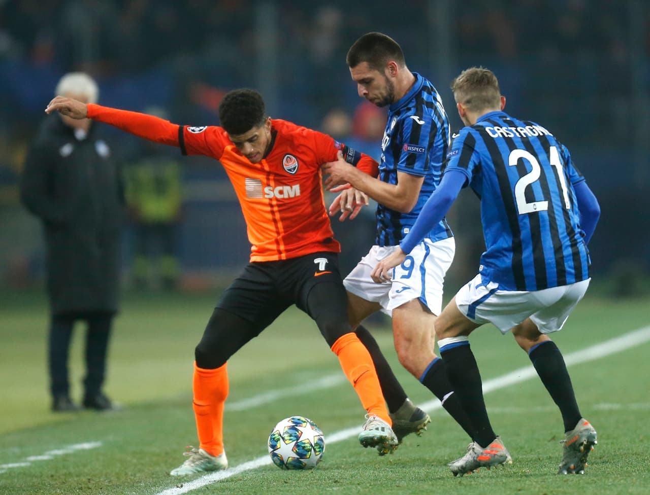 Con goles de Timothy Castagne, Mario Pasali´c y Robin Grosens, Atalanta golea y se mete a los Octavos de Final de la UEFA Champions League.