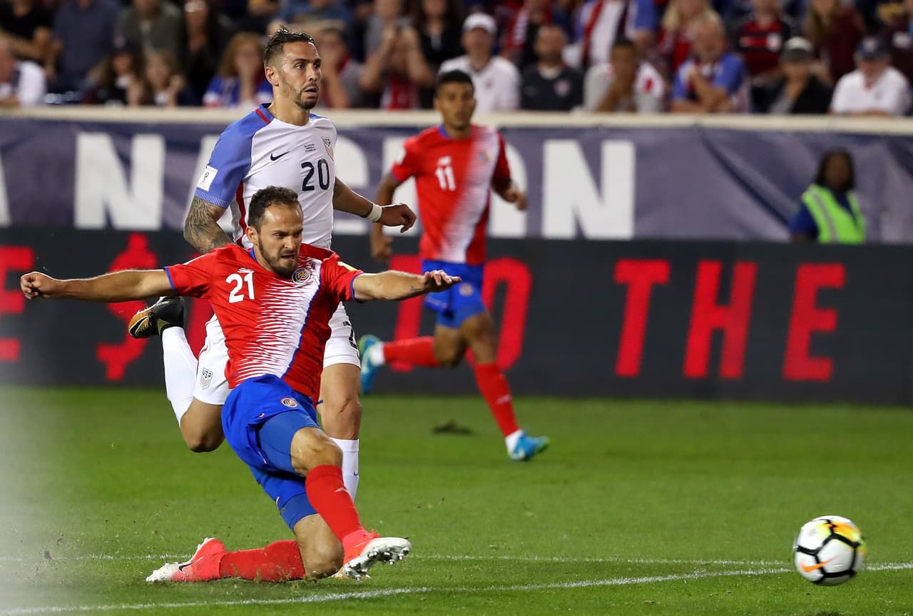 La situación terminó de empeorar para el Team USA en el minuto 82, cuando Ureña convirtió el 2-0 definitivo, definiendo al primer palo de Howard.