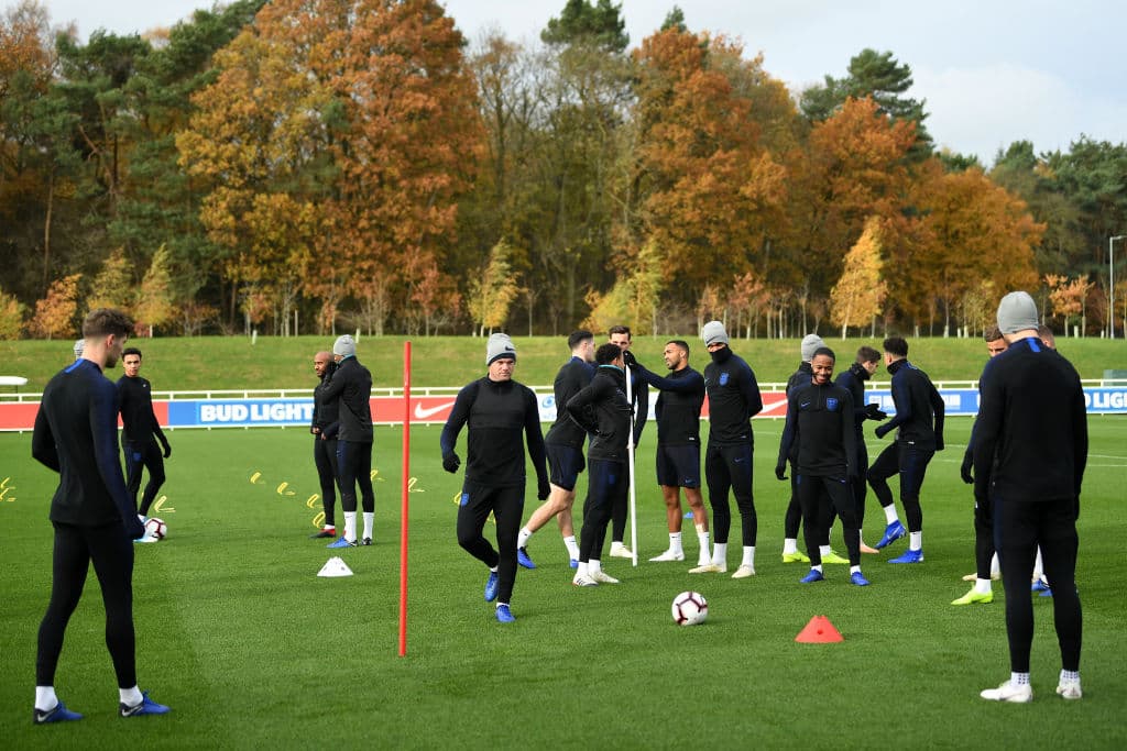 Eso sí, a pesar de que es centro de las mirads, Rooney trabajó como cualquier otro dentro del equipo.