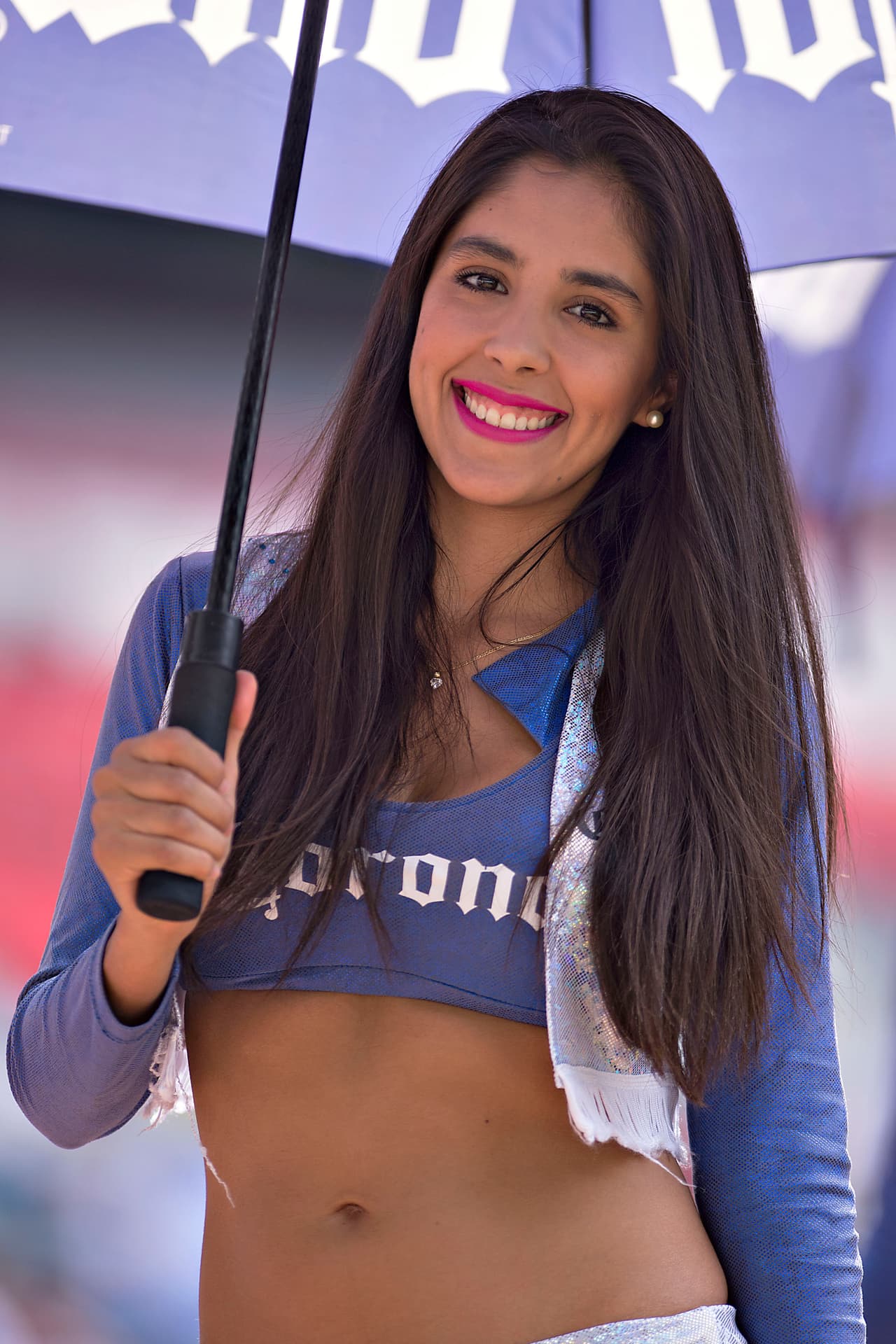 La belleza de las porristas en la fecha 16