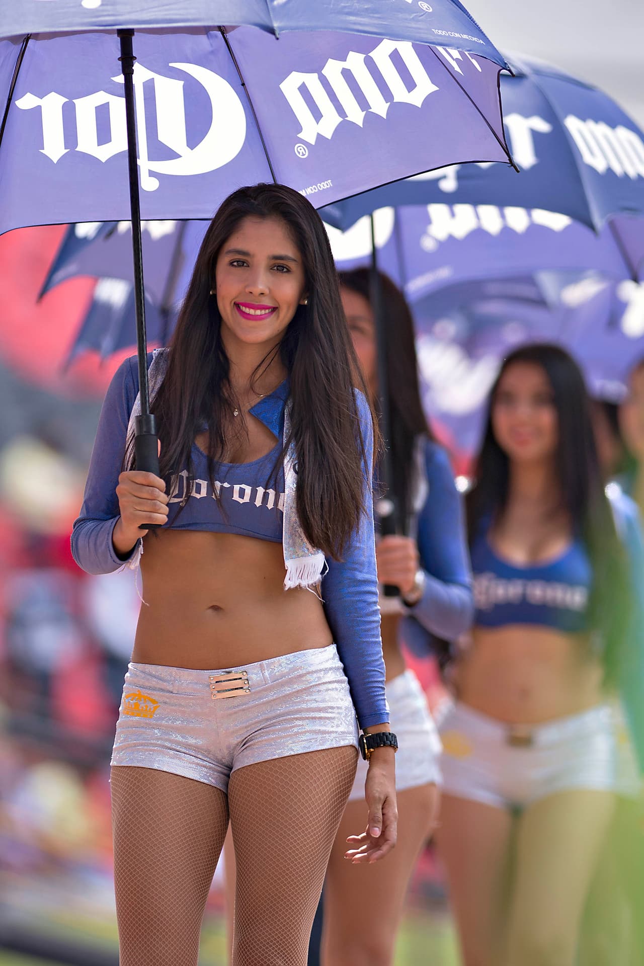 La belleza de las porristas en la fecha 16