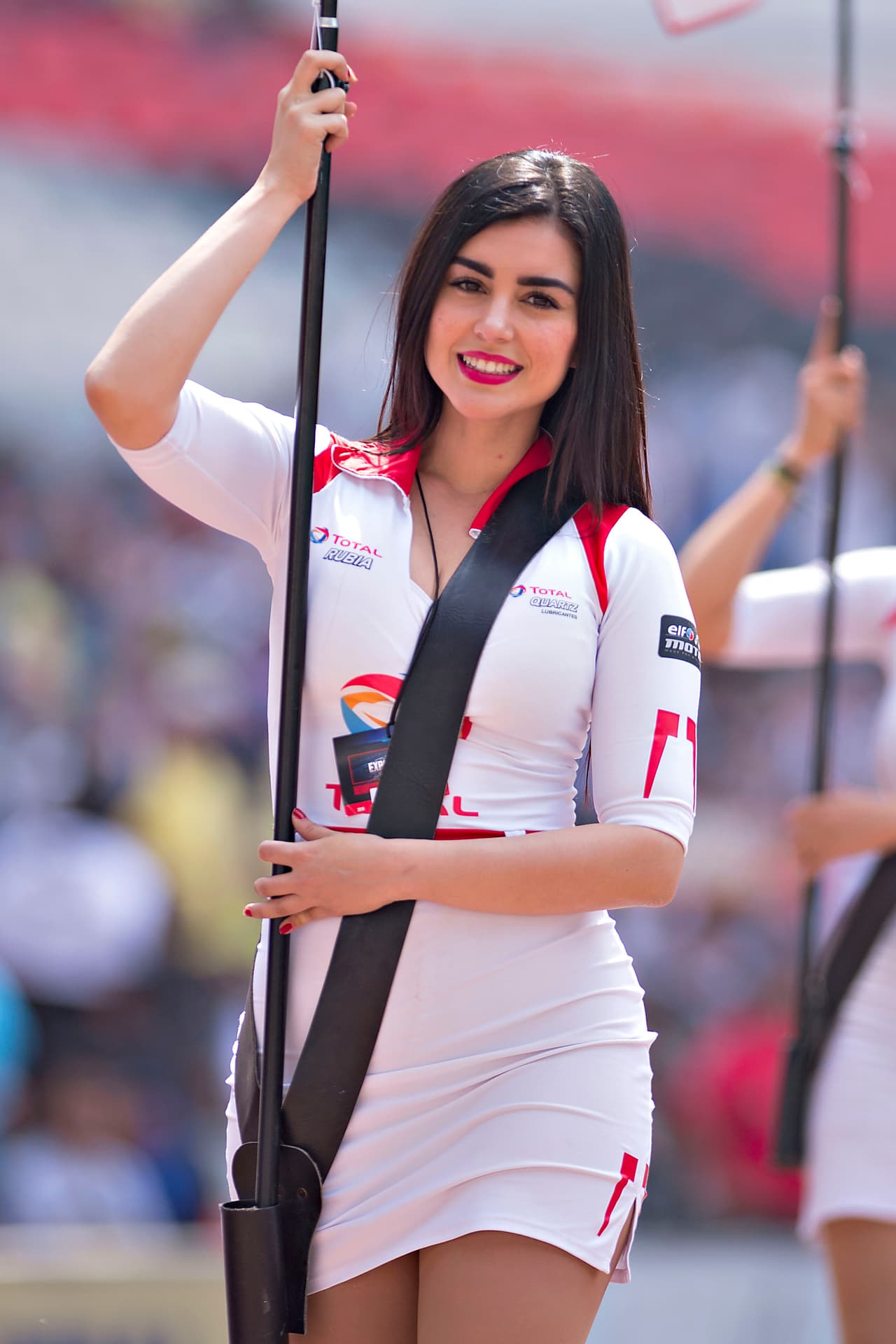 La belleza de las porristas en la fecha 16