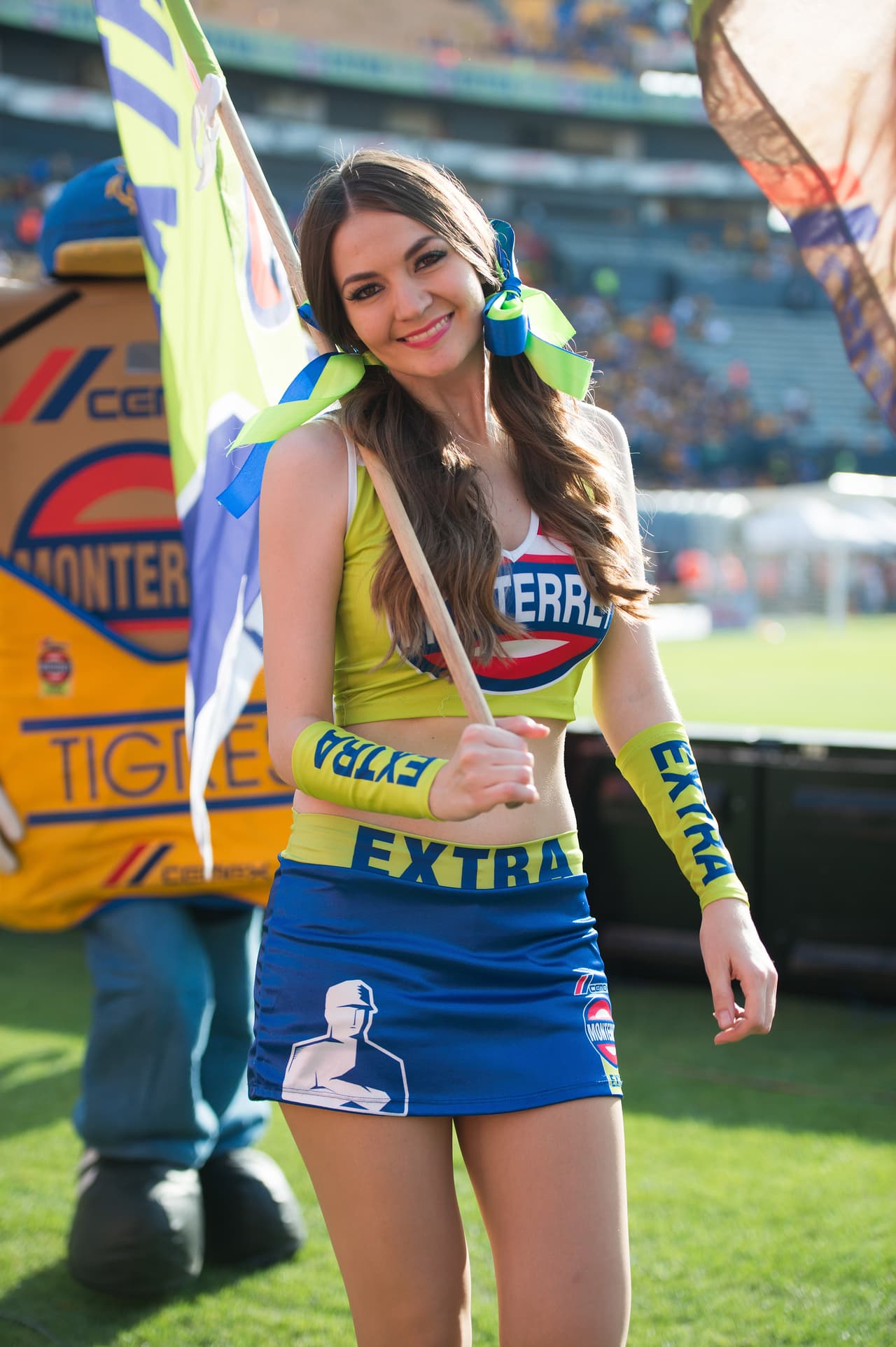 La belleza de las porristas en la fecha 16