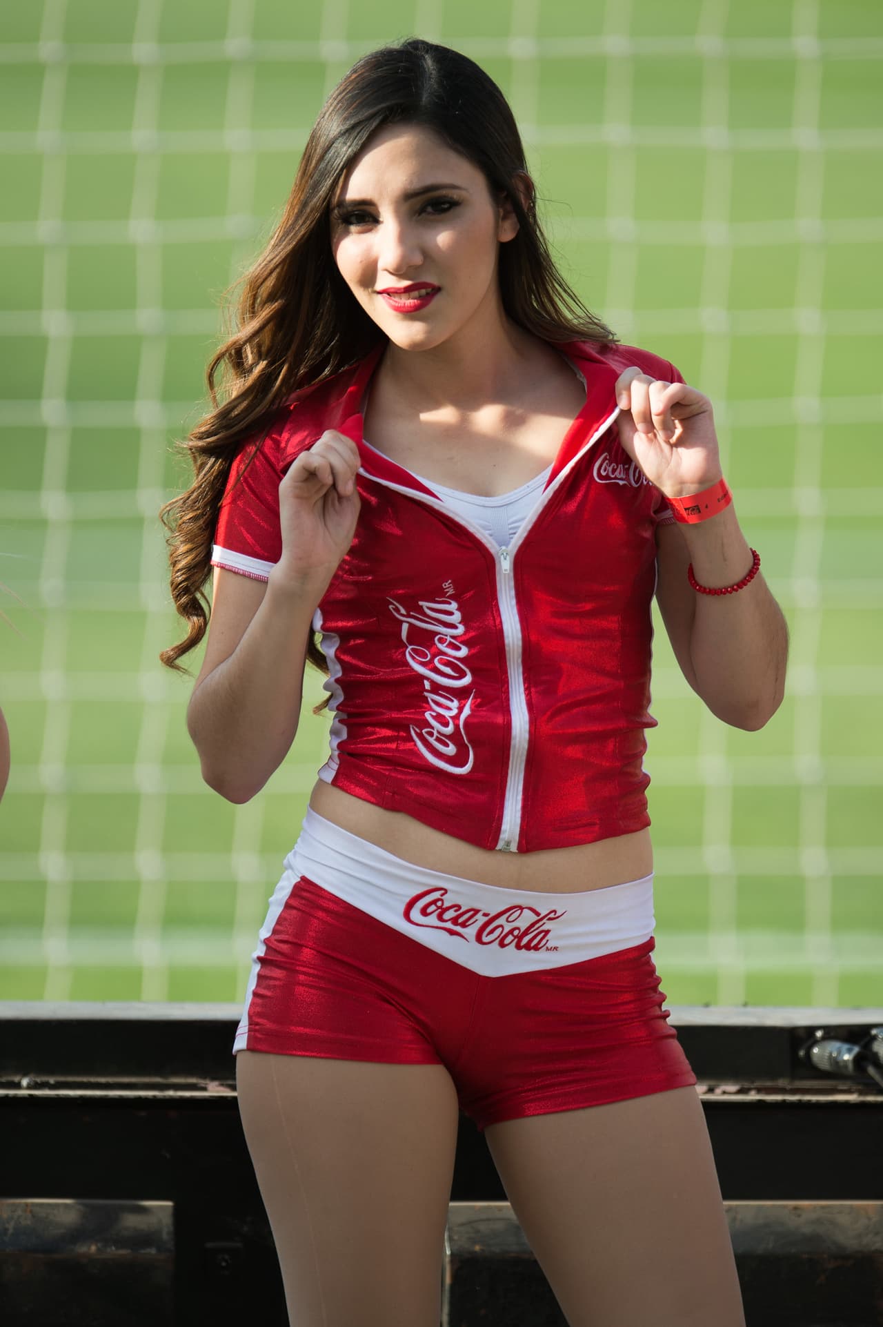 La belleza de las porristas en la fecha 16