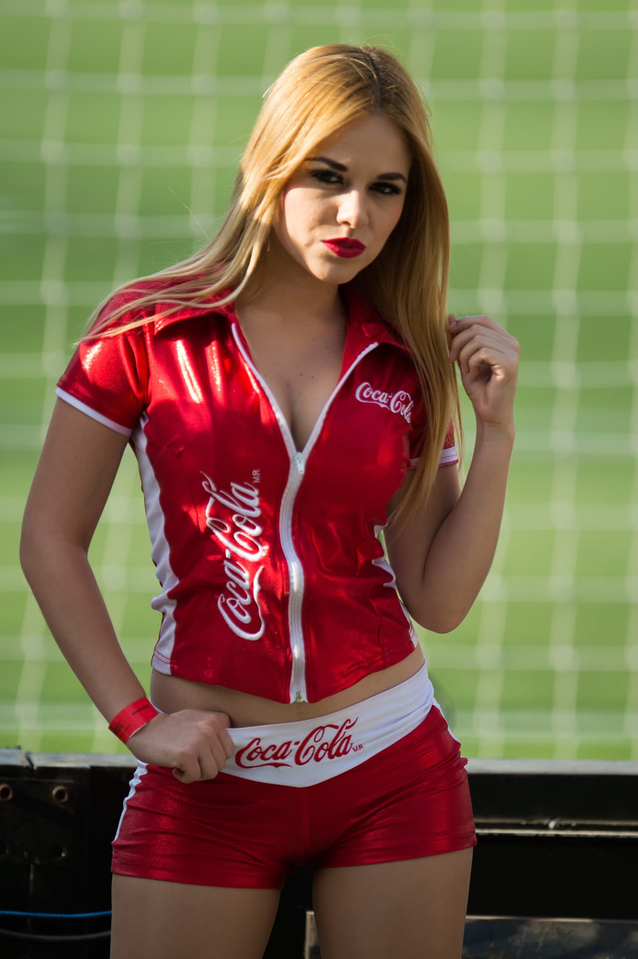 La belleza de las porristas en la fecha 16