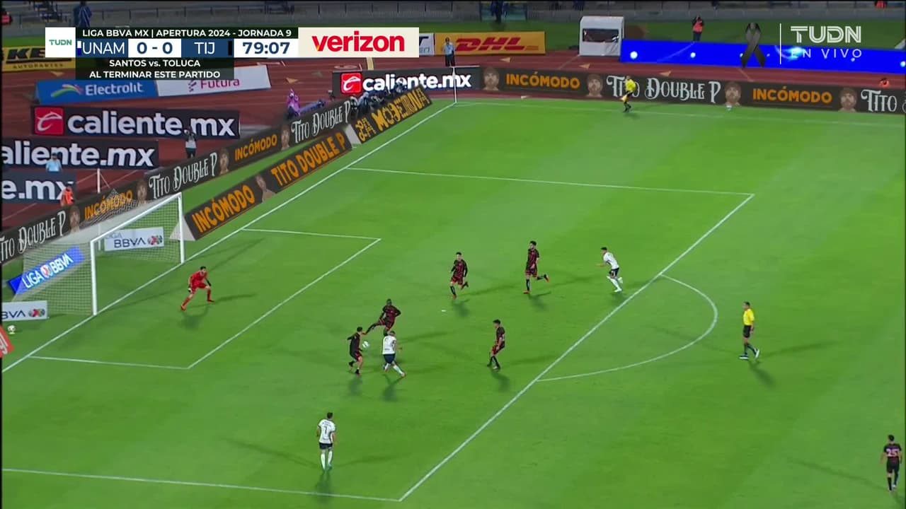 ¡Corona! Chuy hace un atajadón y le roba el gol a Memote Martínez