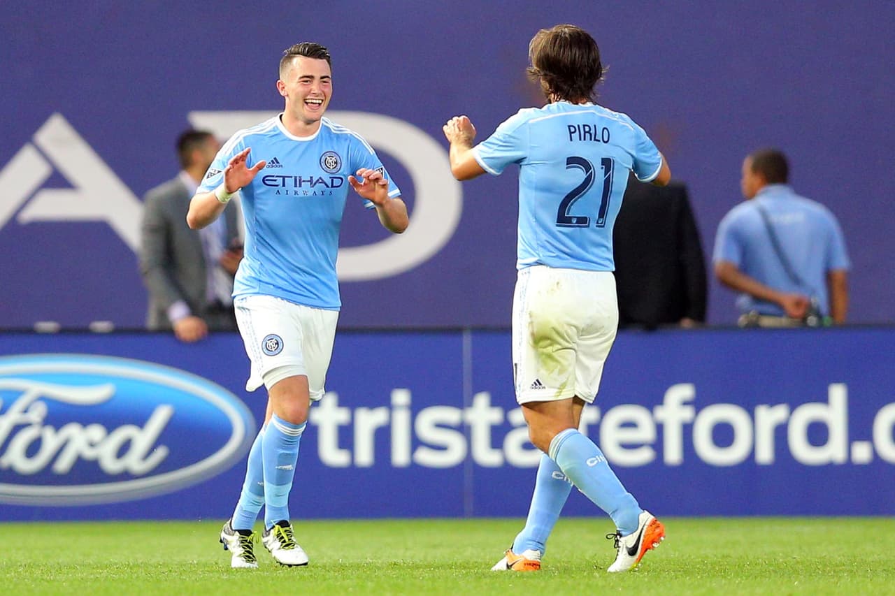 JACK HARRISON (MED) | El novato de New York City FC comenzó como delantero acompañando a David Villa al frente, pero se fue retrasando con el transcurso del partido ante Philadelphia Union. Allí, en el medio, fue letal, creando dos chances claras y poniendo una asistencia.