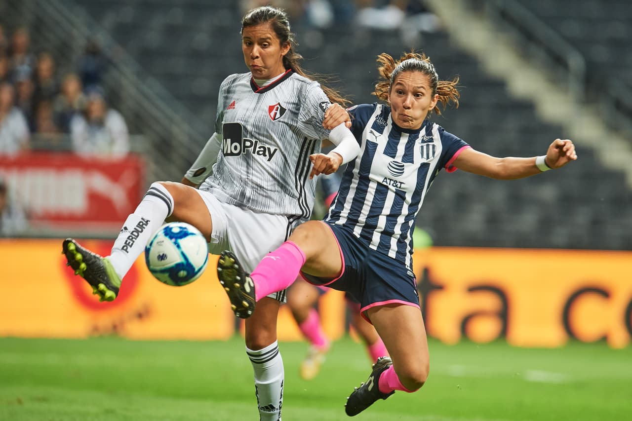 Monterrey 1-0 Atlas. Diana Laura Evangelista le da el triunfo a las Rayadas para seguir en la lucha por el campeonato.