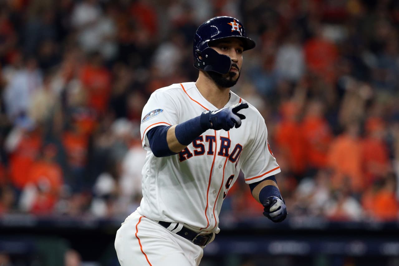 Twins oficializan la contratación del venezolano Marwin González