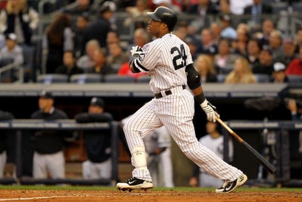 Robinson canó pegó su cuarto bambinazo de los playoffs para contribuir al valioso triunfo de los Bombarderos del Bronx.