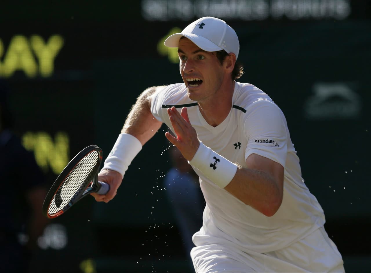 El británico Andy Murray mantiene su afán por volver a darle a Gran Bretaña un nuevo título en Wimbledon y dio un paso más con su triunfo en segunda ronda.