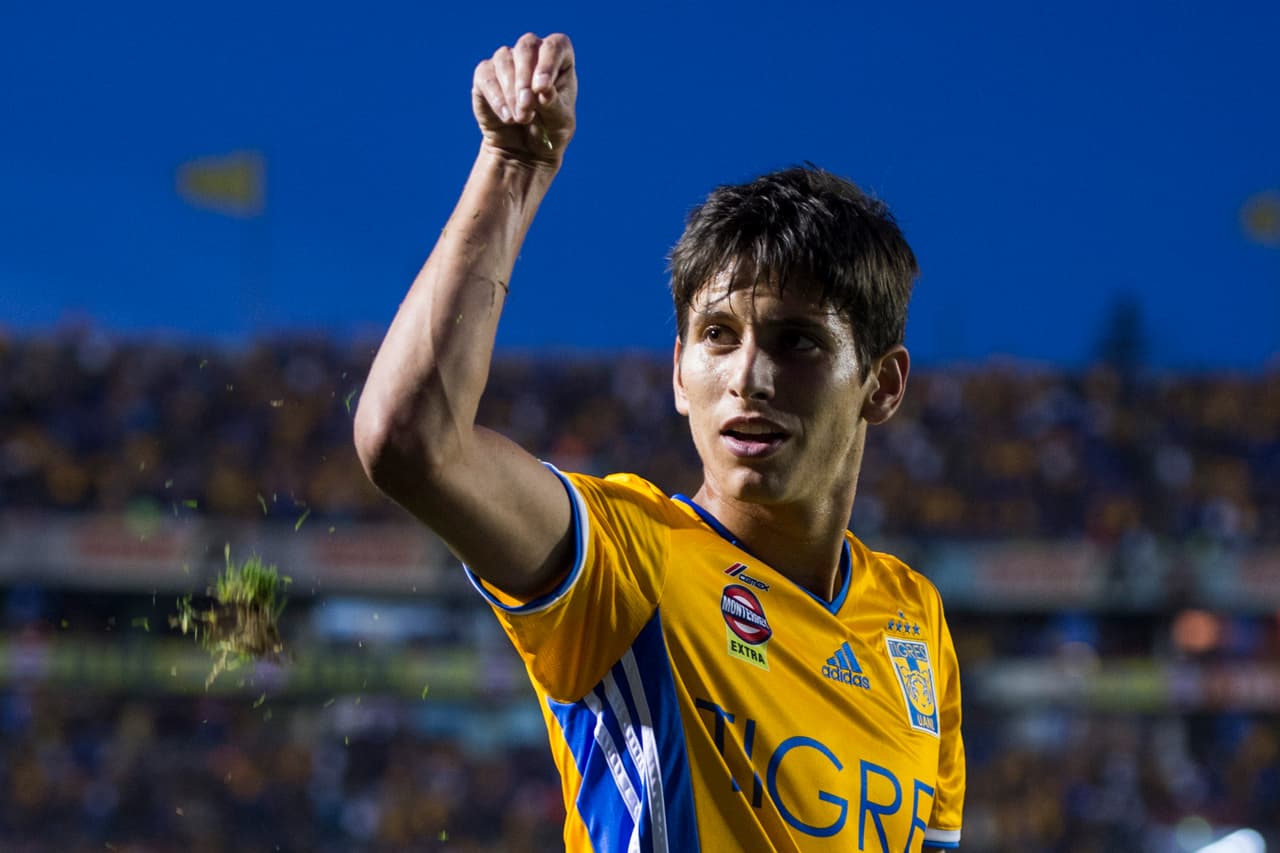 Para el segundo tiempo entró de cambio Jürgen Damm y al minuto 54 marcó el segundo para su equipo tras sacar al portero por la banda derecha.