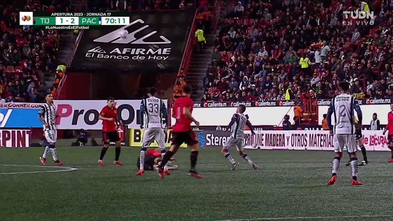 ¡GOL!  anota para Pachuca. Érick Sánchez