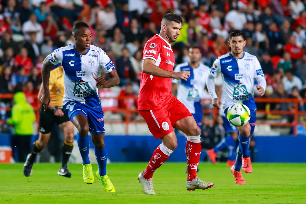 Al descanso el resultado parcial era justo con victoria de 2-1 para los Tuzos.