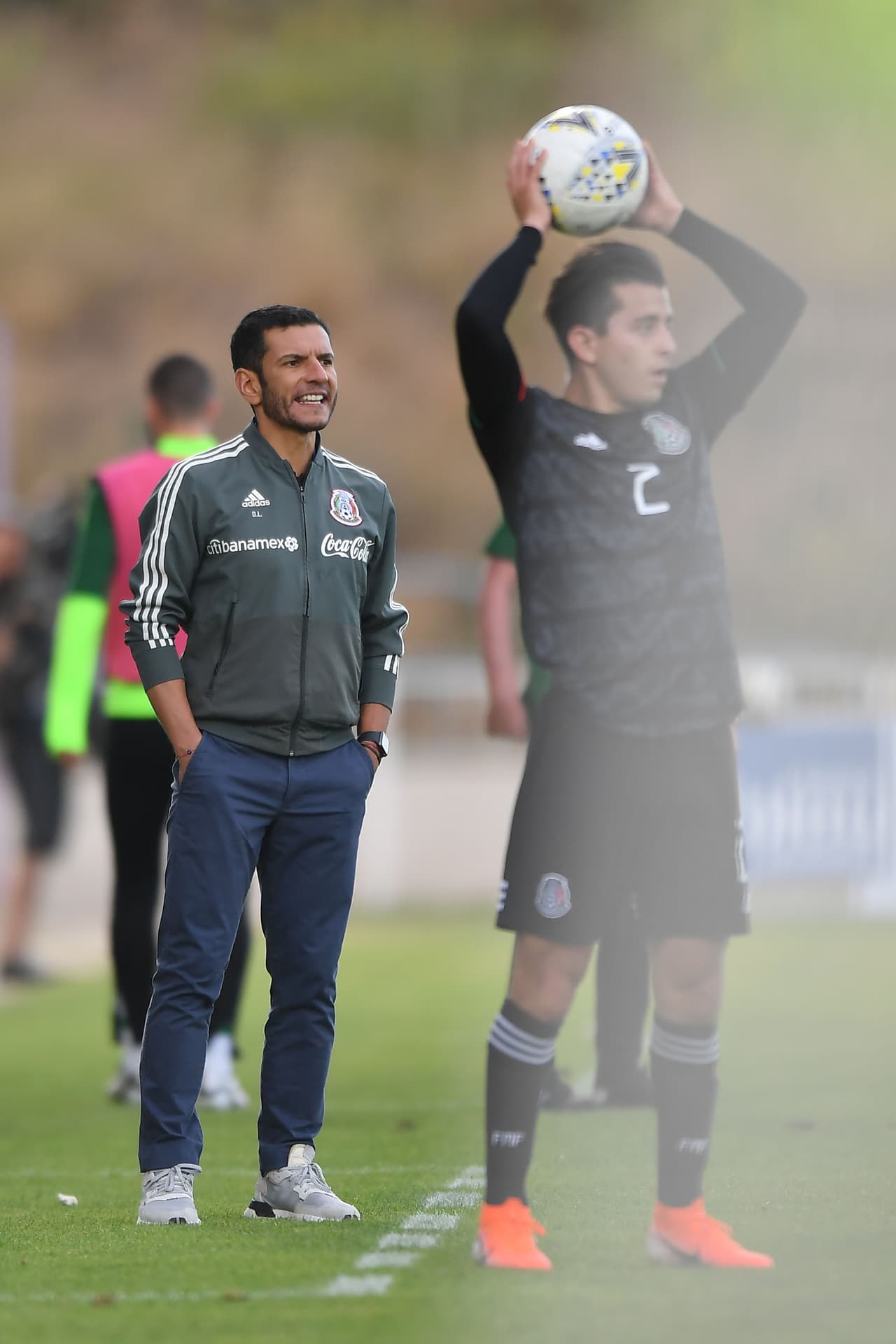 Desde el planteamiento, México fue más ofensivo pero no encontró fórmulas en el primer tiempo para romper la paridad.