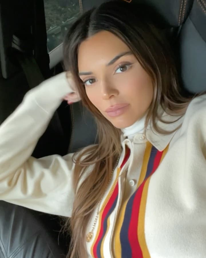 Kendall, durante esa campaña, compartió un testimonio e invitaba a hablar a sus seguidores sobre sus emociones libremente.