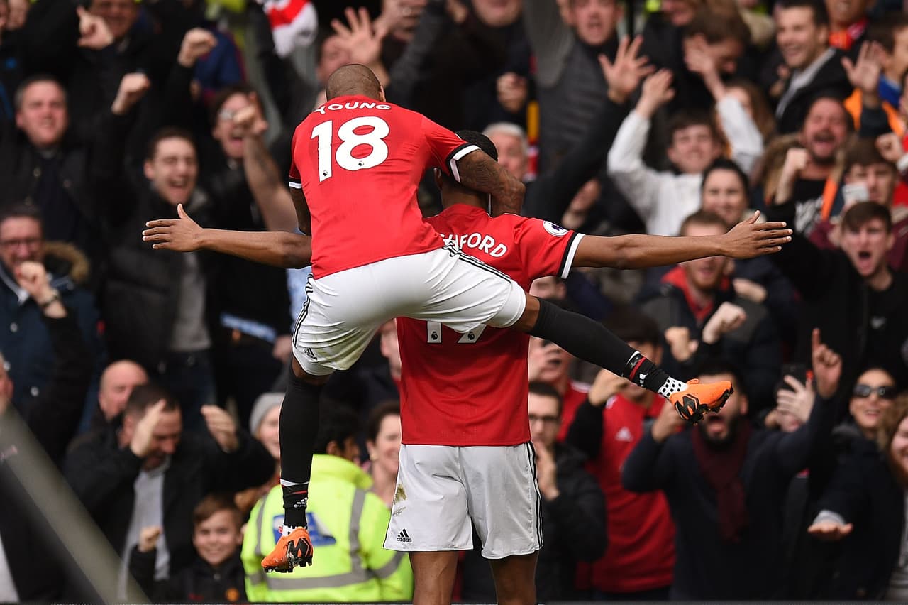 El primer gol de Rashford llegó al minuto 14 tras un pase del atacante belga Romelu Lukaku, para tener un respiro en un duelo intenso.