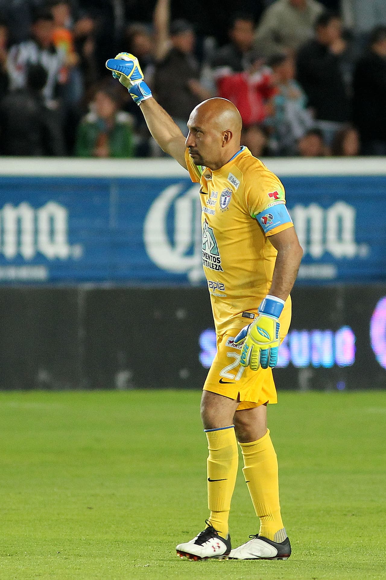 PORTERO - Óscar Pérez, Pachuca.- El "Conejo" se coloca como el mejor portero del torneo, ya que sus grandes atajadas y actuaciones han llevado a los Tuxos a ganar partidos importantes. Óscar suma hasta el momento 34 puntos y su valor en el UD Fantasy es de $5.4 millones.