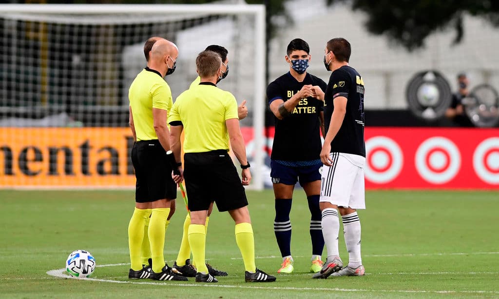 Alan Pulido vuelve a ser descartado con Sporting Kansas City