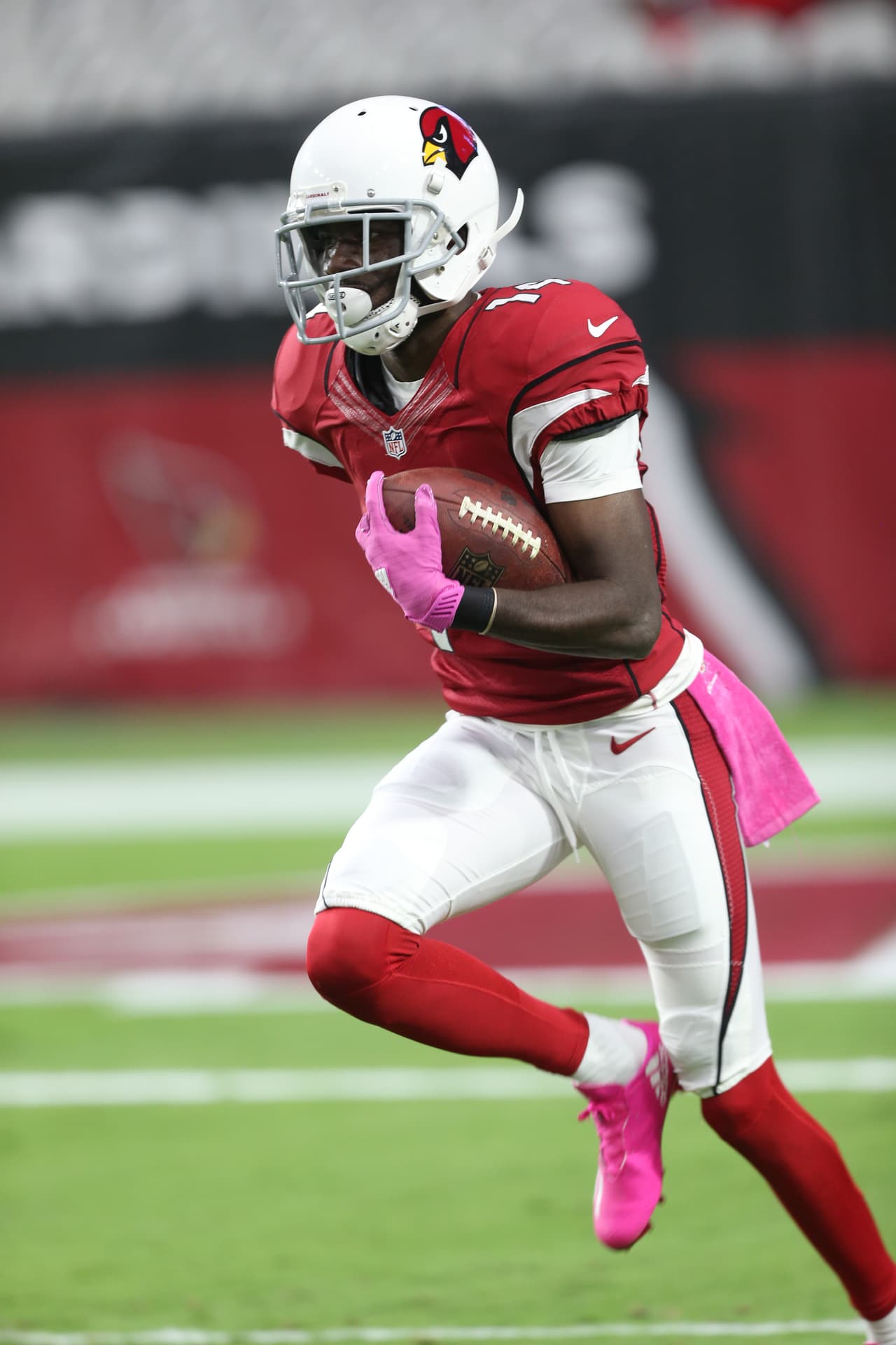 WR:
<br>
<b>J.J. Nelson (Cardinals)</b> El regreso de John Brown le afectó cayendo cuarto en la profundidad de receptor de Arizona. Está detrás de Larry Fitzgerald, Jaron Brown y el antes mencionado. Olvida su producción de touchdown semanal que tuvo las primeras dos semanas y suéltalo.