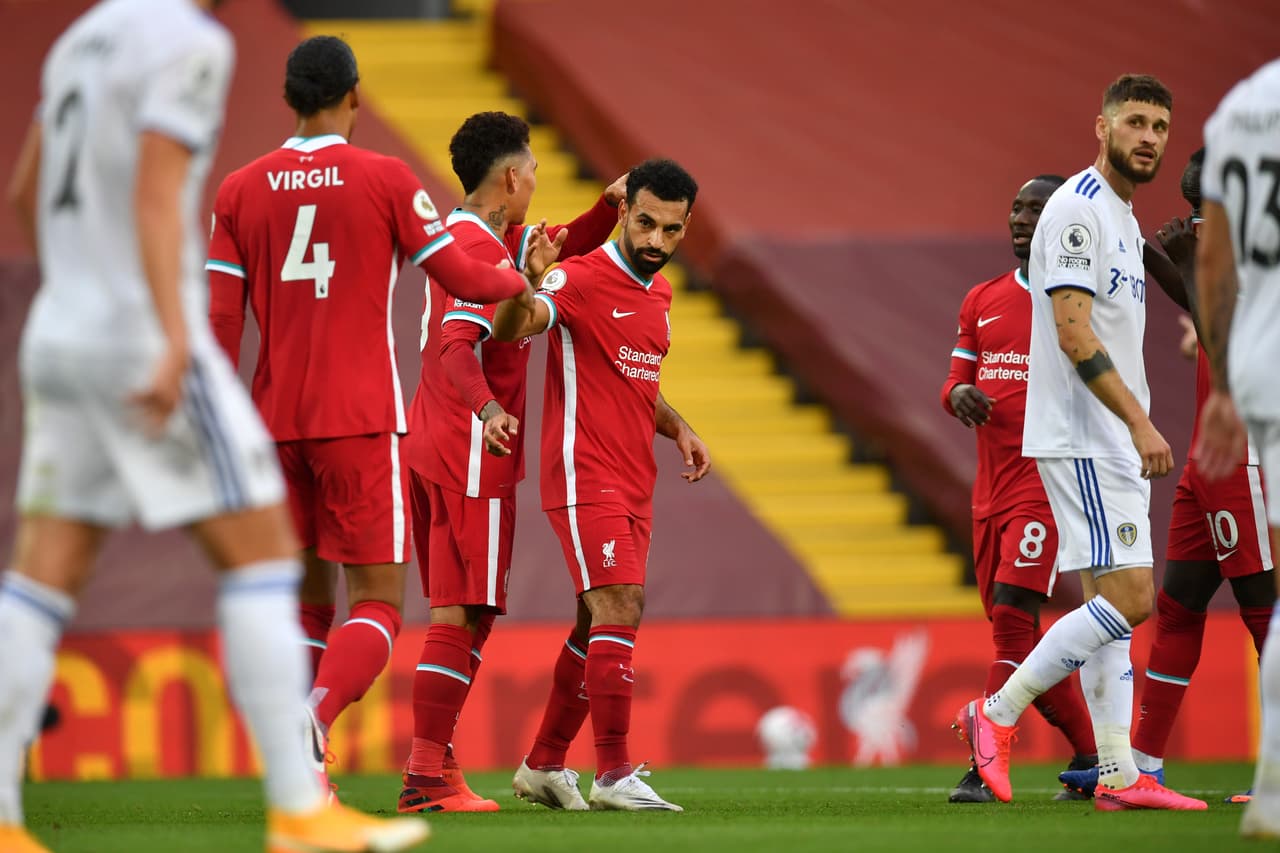 El doblete de Salah llegó a los (33’); Klich (66’) se encargó de, nuevamente, emparejar los cartones.