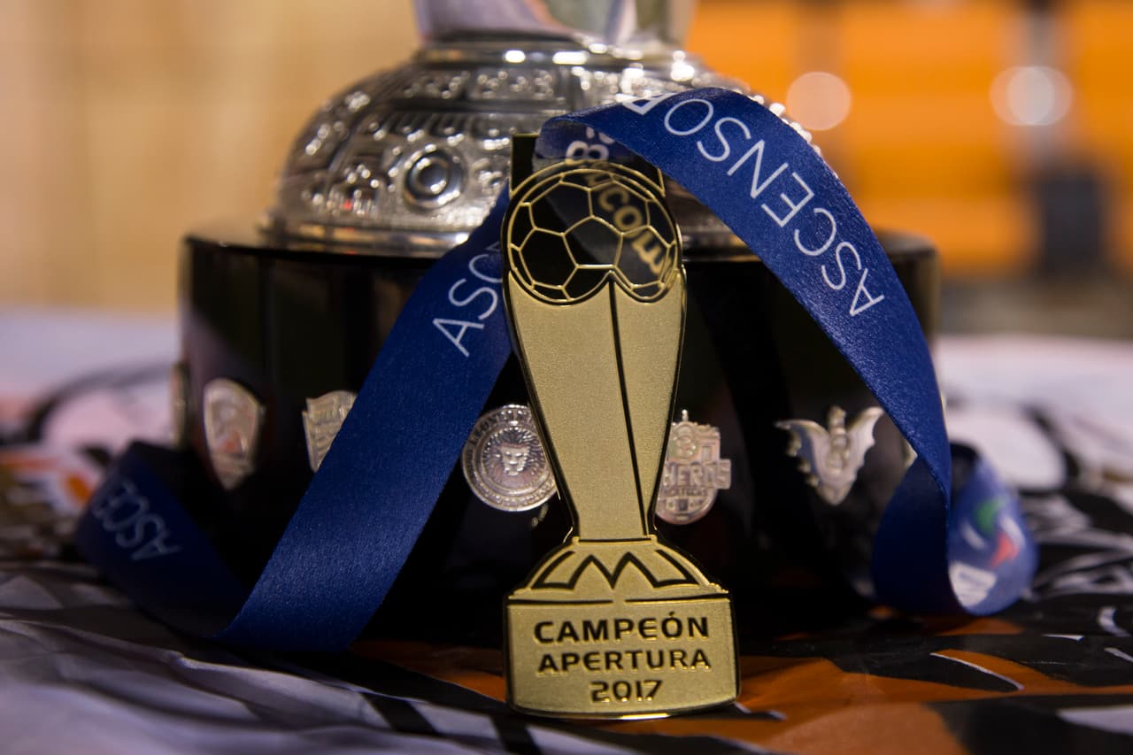 Por supuesto que el trofeo de campeones del Ascenso 2017 en diciembre estuvo presente como motivación para el local.