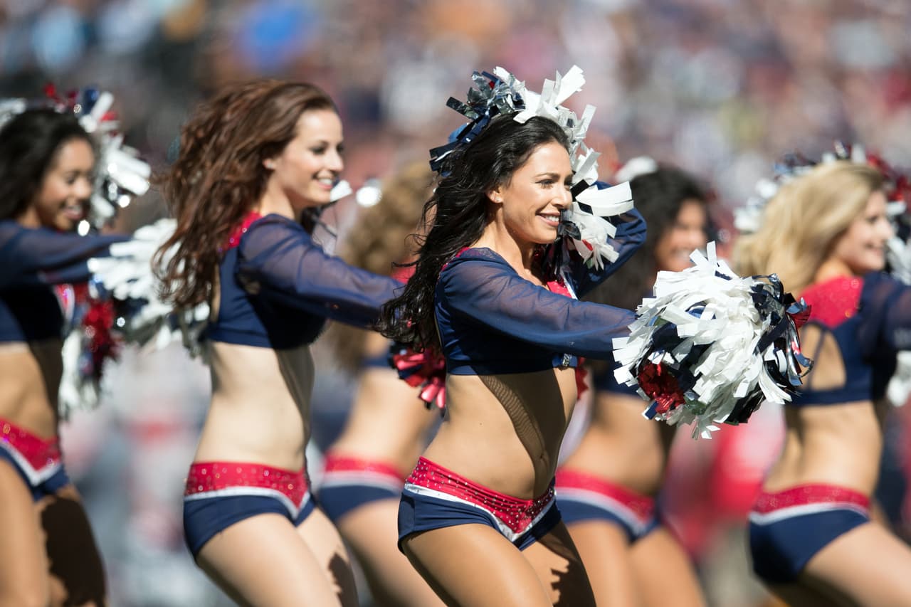 Las animadoras de los Vaqueros son las consentidas de la afición, pero las de Broncos, Patriots y Dolphins no se quedan atrás, ¿tú qué opinas?