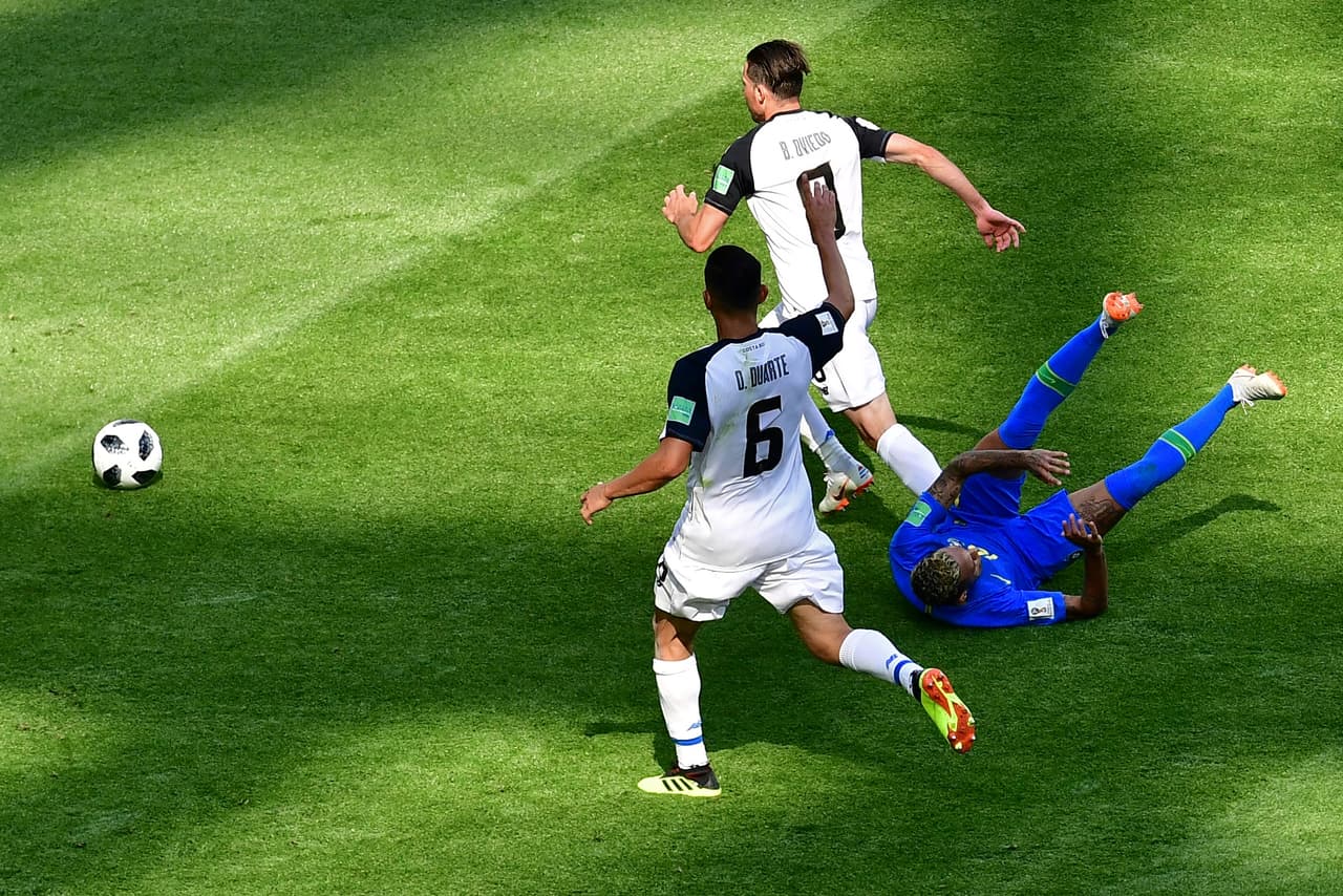 Rusia 2018 vivió un nuevo capítulo de esta historia de las faltas y simulaciones de Neymar en el partido contra Costa Rica.