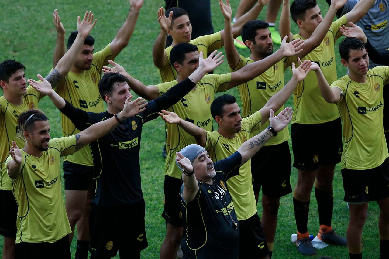 Con ánimo, ilusión, esperanza y el firme deseo de hacer de esta una buena experiencia, así concluyó el entrenamiento inicial de Diego Armando Maradona al mando de sus Dorados de Sinaloa.
