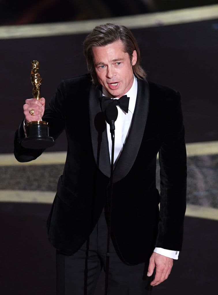 Su exesposa recientemente lo acuso de abuso infantil hacia su hijo Maddox.
<br>