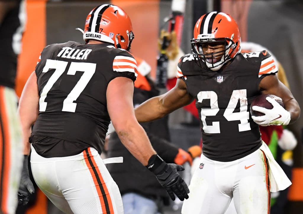 En un duelo de defensas, el local sale dañado y Las Vegas Raiders se quedan la victoria 16-14 sobre los Cleveland Browns.