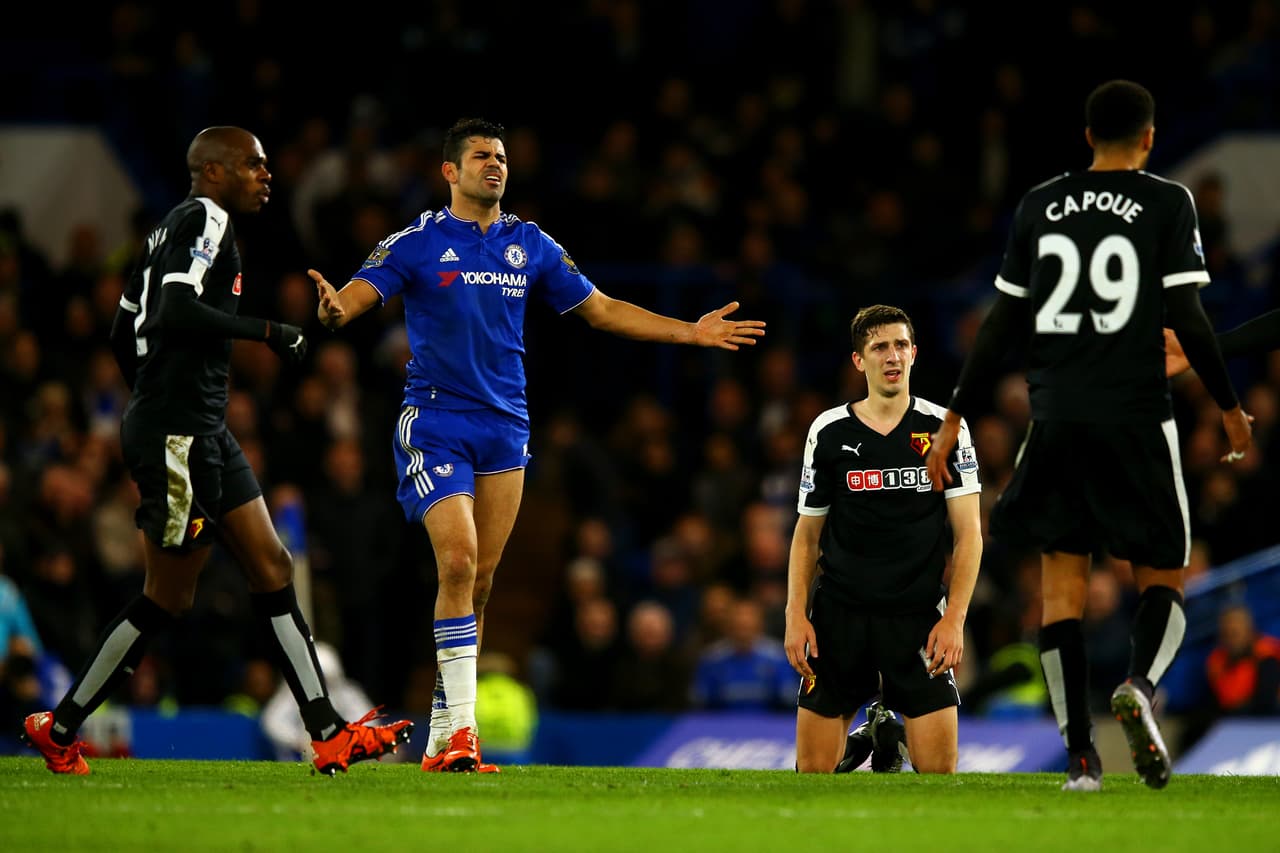 Costa marcó dos goles y con ellos ayudó a que su equipo empatará a dos goles con el sorprendente Watford. El cual llevaba cuatro victorias seguidas antes de la igualada en Stamford Bridge y que lo han colocado muy cerca de puestos de Champions.