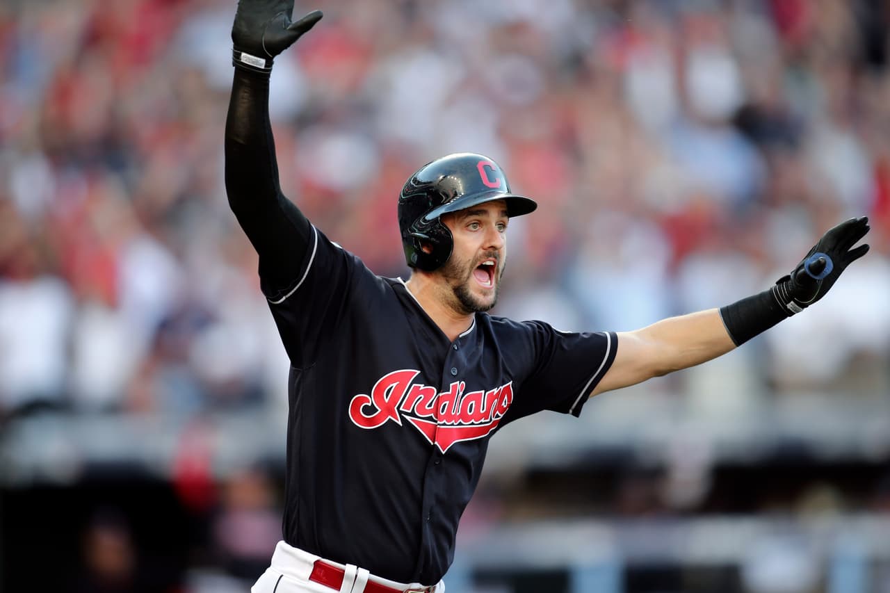 Indios blanquean 6-0 a Boston y se ponen 2-0 en la serie