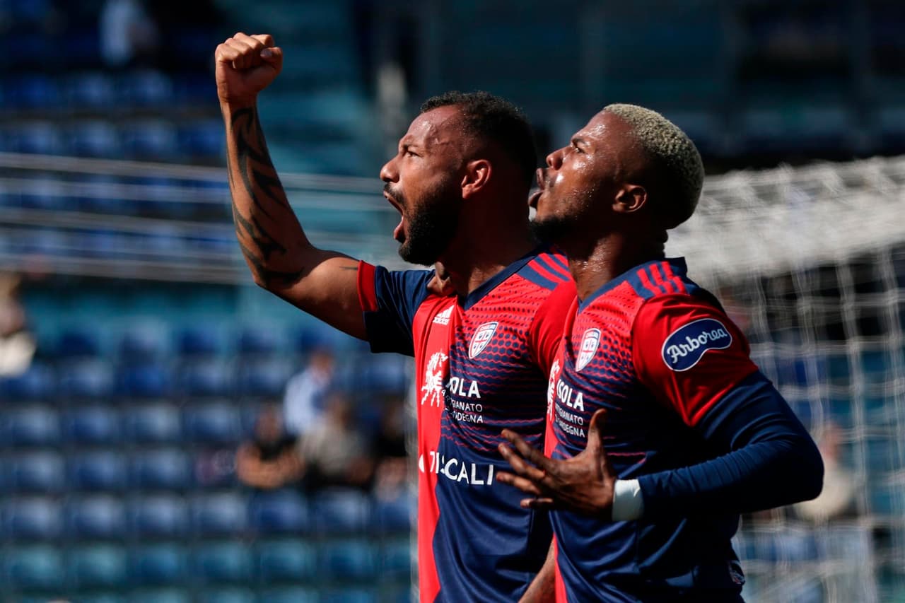 Cagliari derrota a la Sampdoria 3-1 durante la octava Jornada en la Serie A. Los locales se quedaron con el triunfo gracias al doblete de Joao Pedro Dos Santos Galvao y la anotación de Martín Cáceres al 74', mientras que para los visitantes, Morthen Thorsby lo logró al 82' del encuentro.