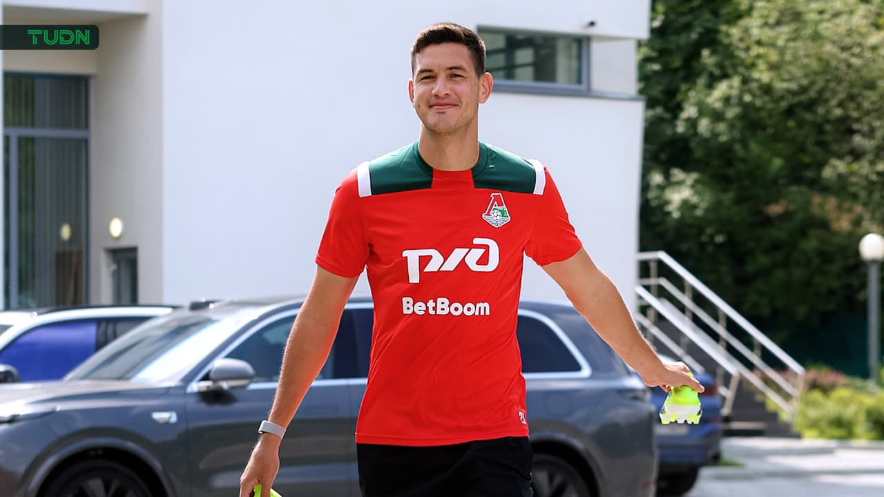 Cesar Montes regresa a la actividad en la derrota del Lokomotiv ante el CSKA